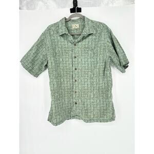 Vintage LL Bean Button Up Shirt Mens Medium Hawaiian Green Short Sleeve Aztec
